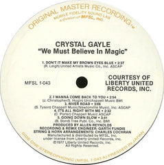 Crystal Gayle - We Must Believe In Magic (Vinyl)